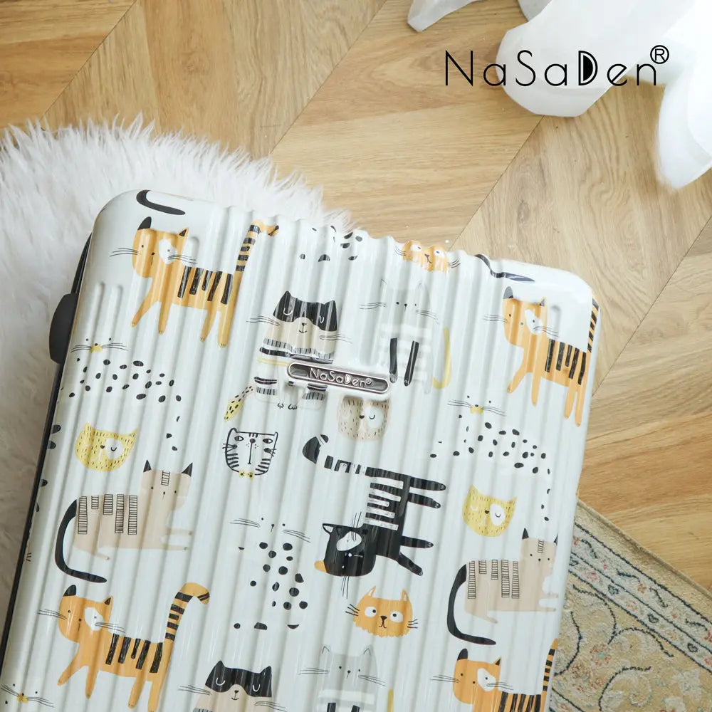 日本専用エリア【送料無料】【NaSaDen】ジッパースーツケース   猫友達 22/26/29インチ 新無憂 限量クラシック【台湾直送】 NaSaDen行李箱