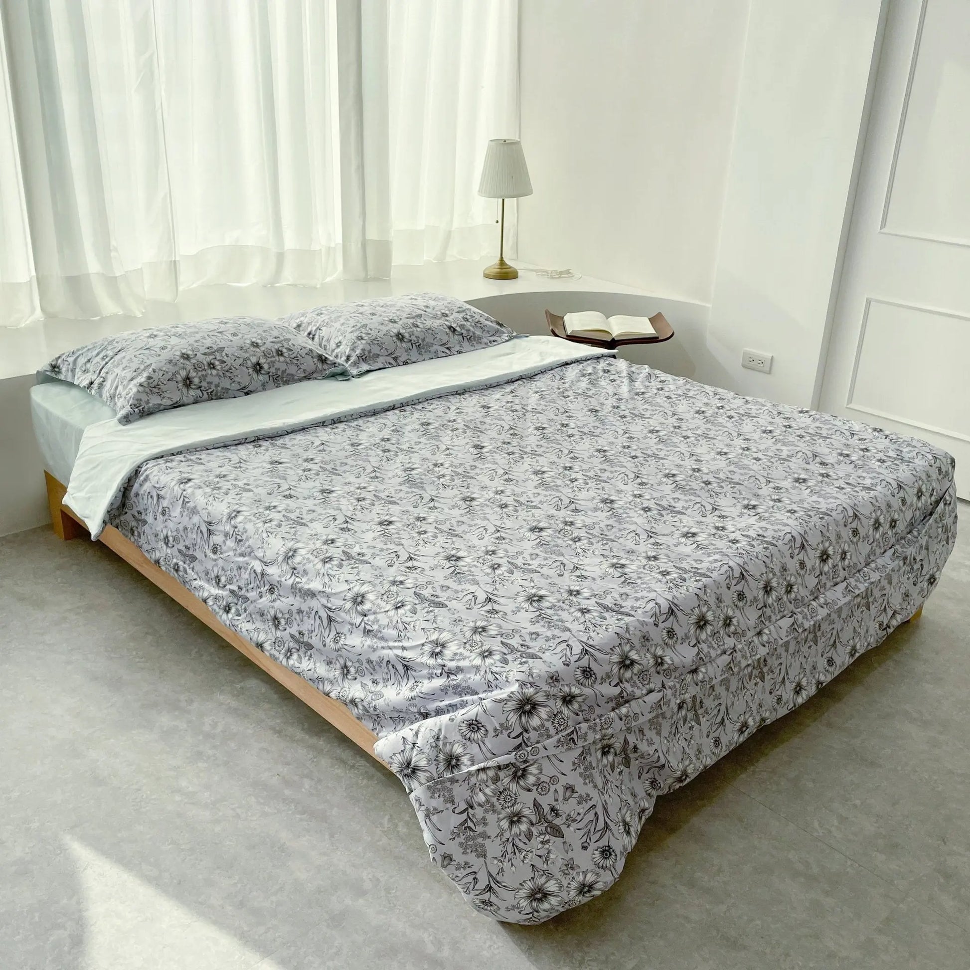 【Savamunt賽芙嫚】 美國品牌寢具 奧地利蘭精天絲™莫代爾 單人/標準/加大/特大雙人三件床包組/薄被套/鋪棉兩用被(藏花紫) - 采寓生活館采寓生活館-SAVAMUNT台灣總代理